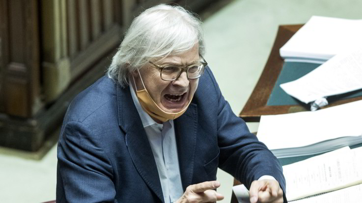 Sgarbi si candiderà a sindaco di Roma. "Raggi è peggio di Nerone"
