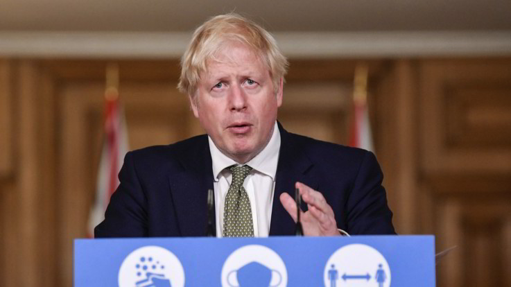 Regno Unito, Johnson annuncia restrizioni su tre livelli