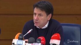 Covid, firmato nuovo Dpcm: stop a feste e movida