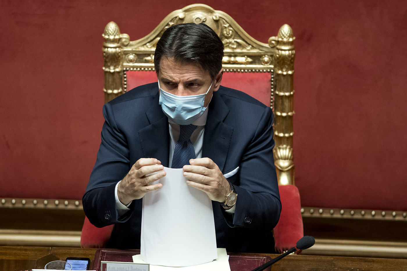 Conte: Non manderemo polizia nelle case, ma servono nuovi sacrifici