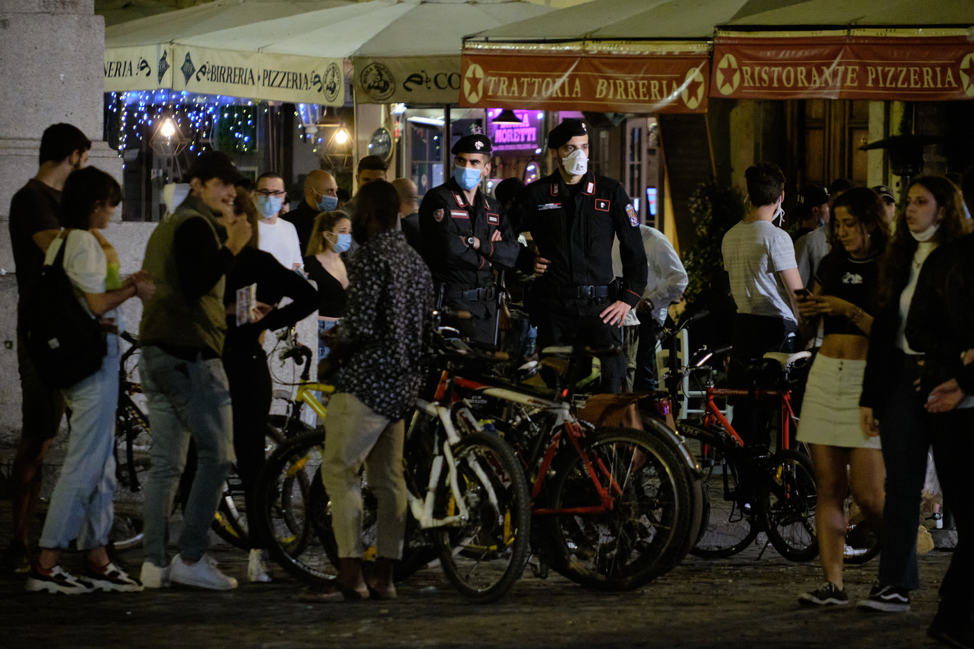Coronavirus: 1.900 controlli in bar e ristoranti, 351 violazioni