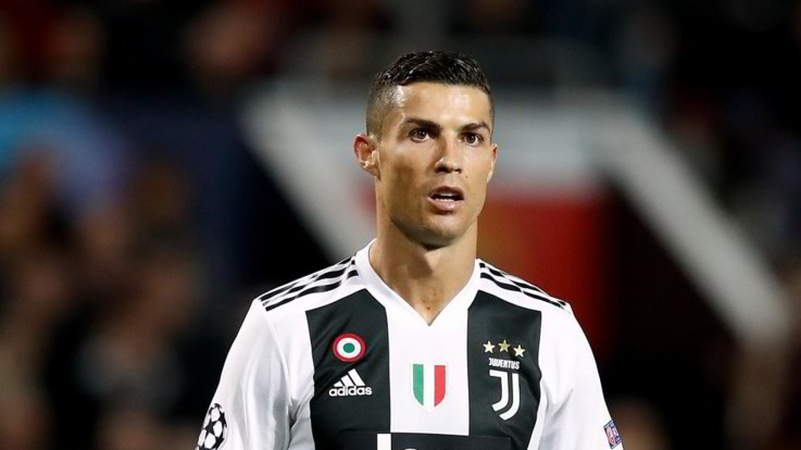Covid, Cristiano Ronaldo trascorrerà la quarantena a Torino