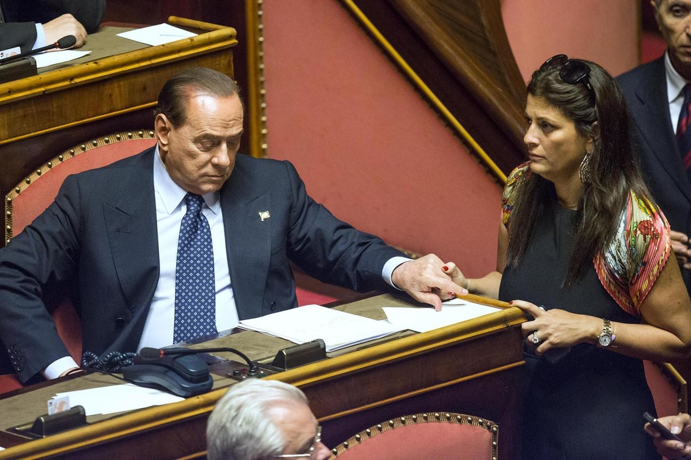 Santelli, la politica piange la governatrice