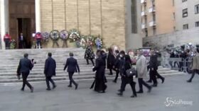 Funerali Santelli a Cosenza, l’arrivo del premier Conte