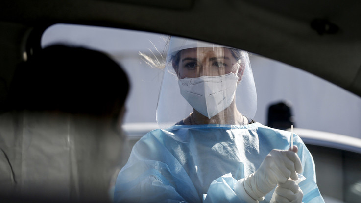Nuovo boom di contagi, sono 10010. Calano i decessi