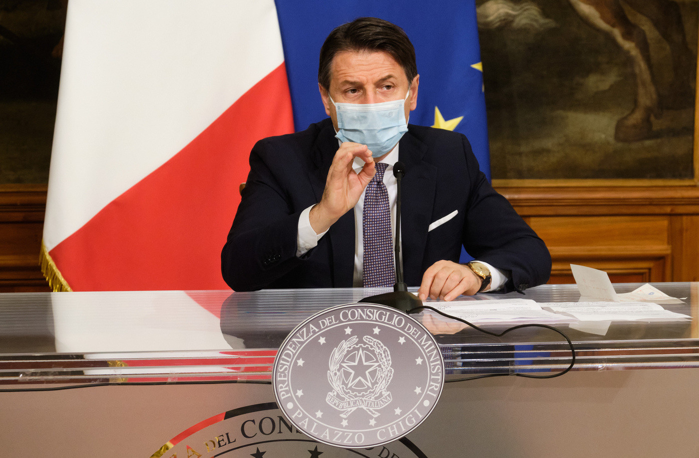 Conte: “Prime dosi vaccino già ad inizio diembre”