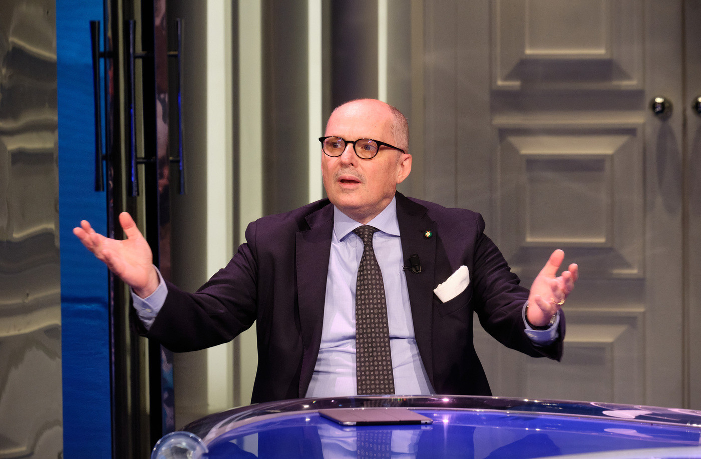 Coronavirus, Ricciardi: “Subito lockdown mirati a Milano e Napoli”