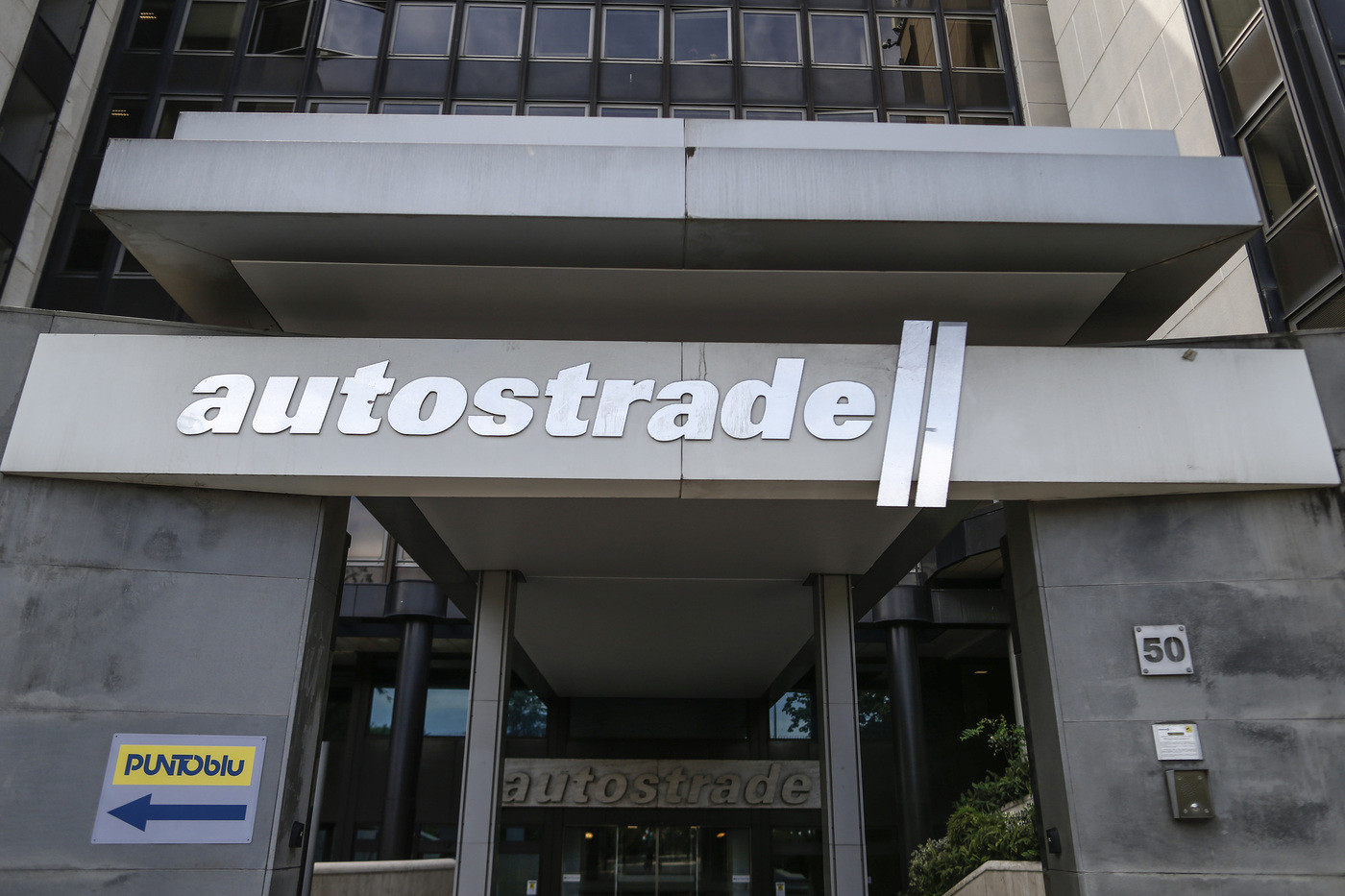 Autostrade, Atlantia boccia l’offerta di Cdp