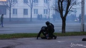 Bielorussia, a Minsk maxi manifestazione degli oppositori di Lukashenko
