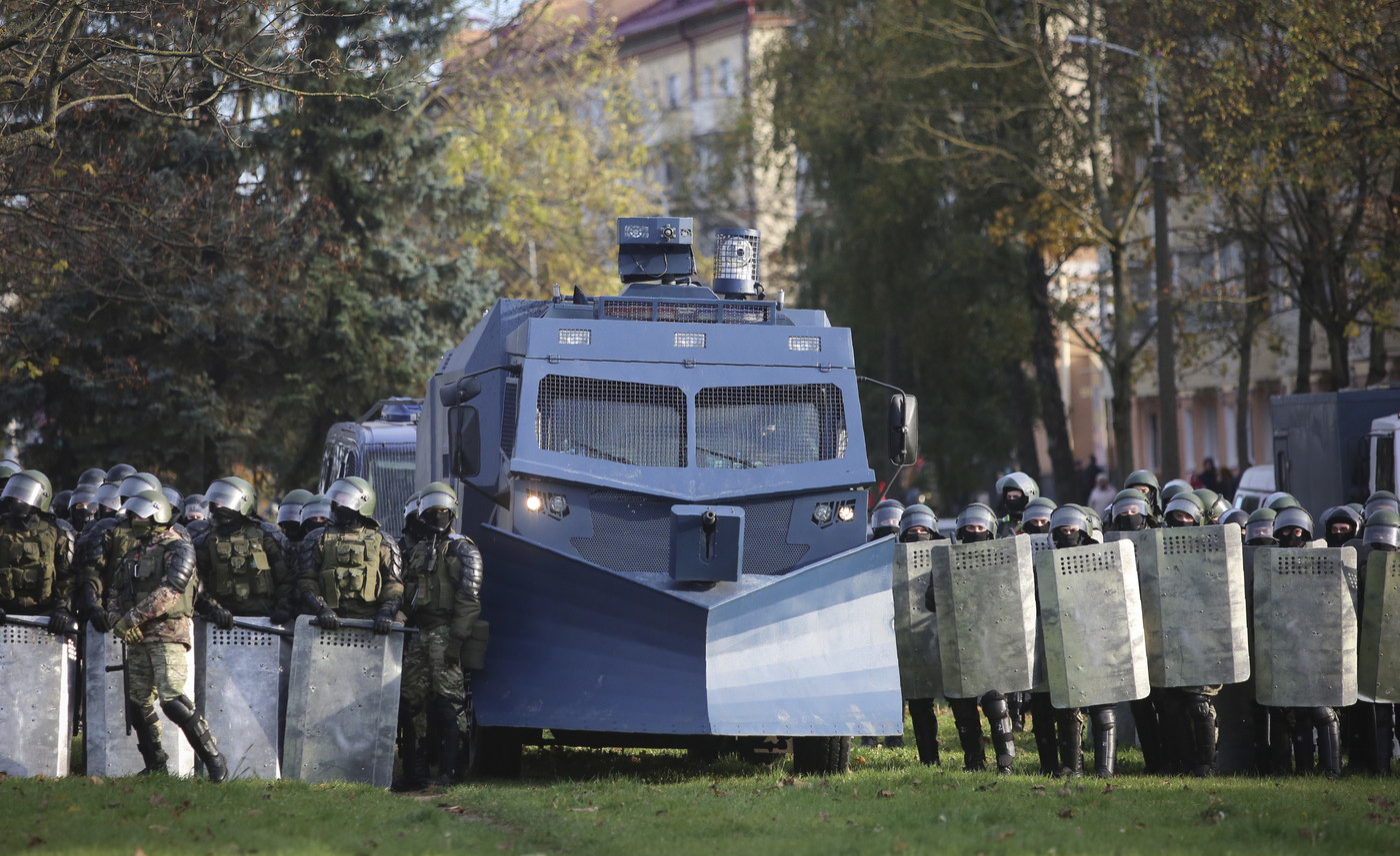 Bielorussia, maxi proteste contro Lukashenko: oltre 500 fermi