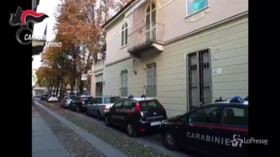 Torino, sequestrati 9 locali usati come case di appuntamento: carabinieri arrestano una coppia