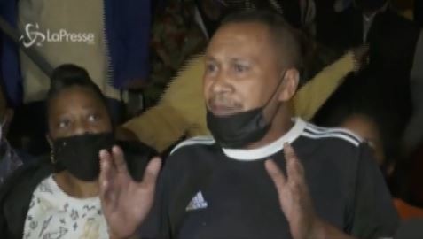 Filadelfia, il padre di Wallace: “Condanno violenza e caos, voglio giustizia”