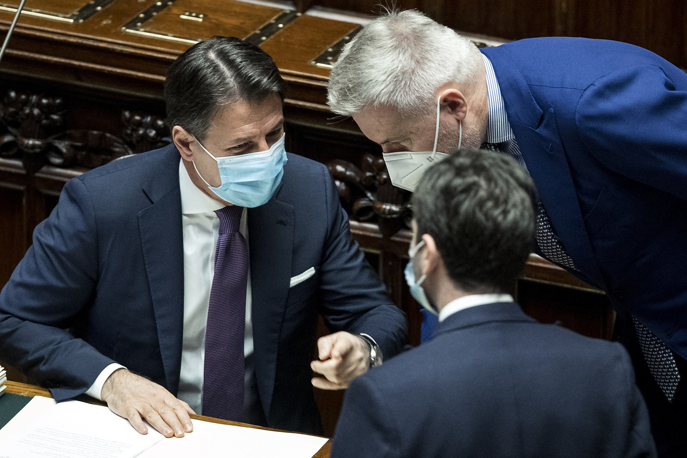 Dpcm, Conte chiede 15 giorni: Ma no lockdown imminente. Zinga chiede unità, Cav apre