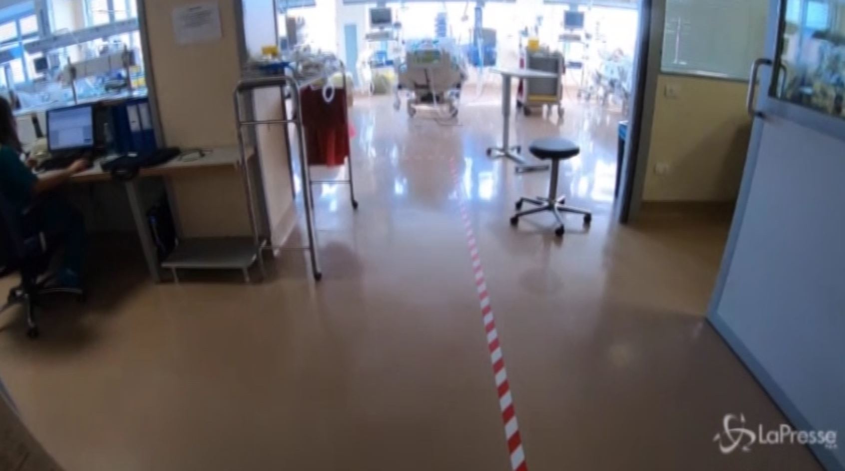 Covid-19, l’ospedale di Varese si attrezza alla nuova ondata di contagi