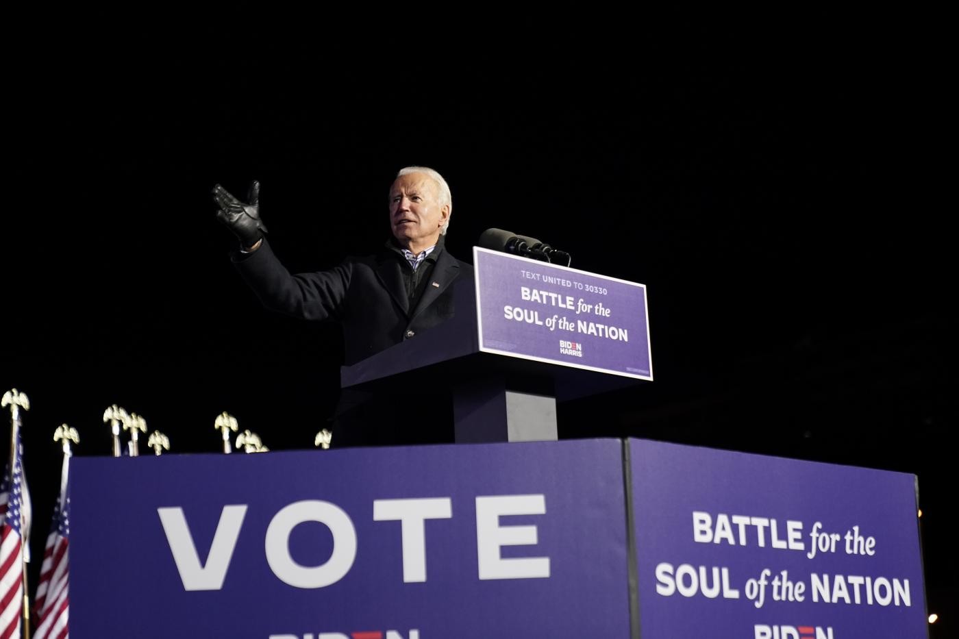Election Day: Biden batte Trump nei sondaggi sui sei swing states. Pandemia ed economia i fattori che orientano il voto