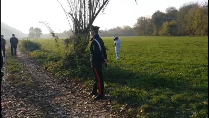 Cadavere nelle campagne di Chivasso: è un 22enne con precedenti penali
