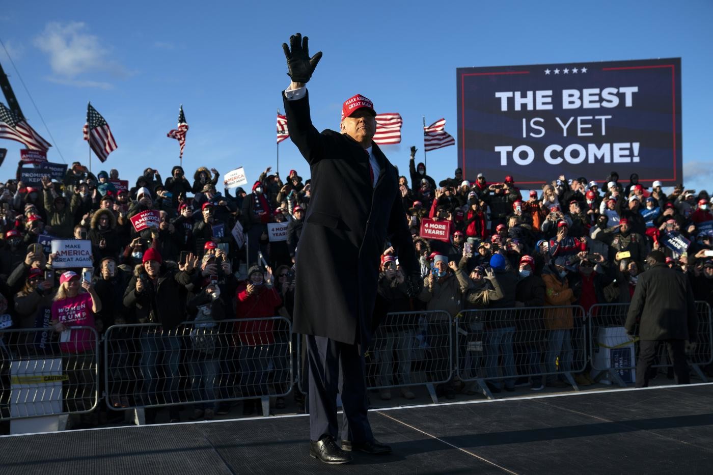 Trump rompe silenzio su Twitter: “Grande vittoria, parlerò a breve”