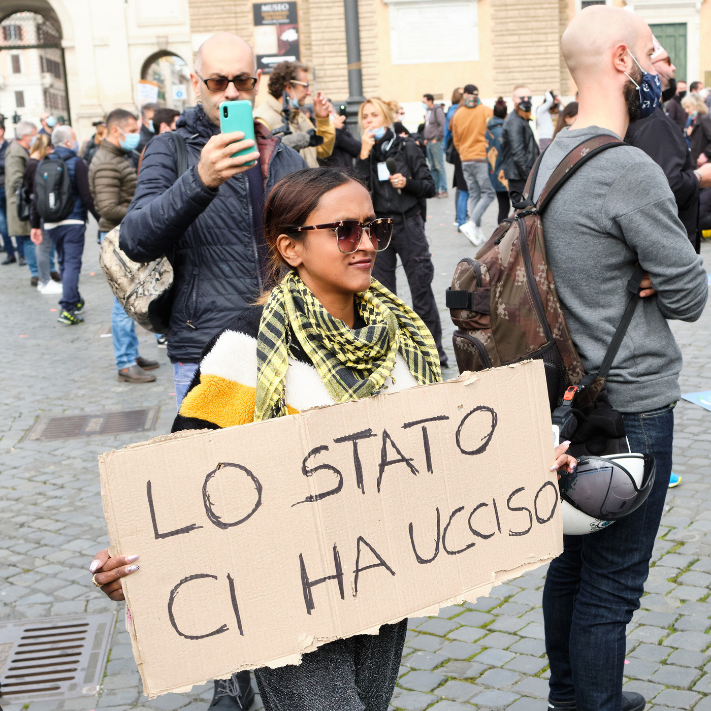 Dpcm, allarme di Confcommercio: A rischio chiusura decine di migliaia imprese