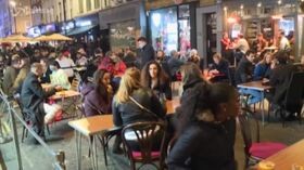 Londra, ultima notte di libertà prima del lockdown: “Era l’ultima possibilità”