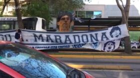 Maradona operato al cervello, il medico: “Lucido e di buon umore”