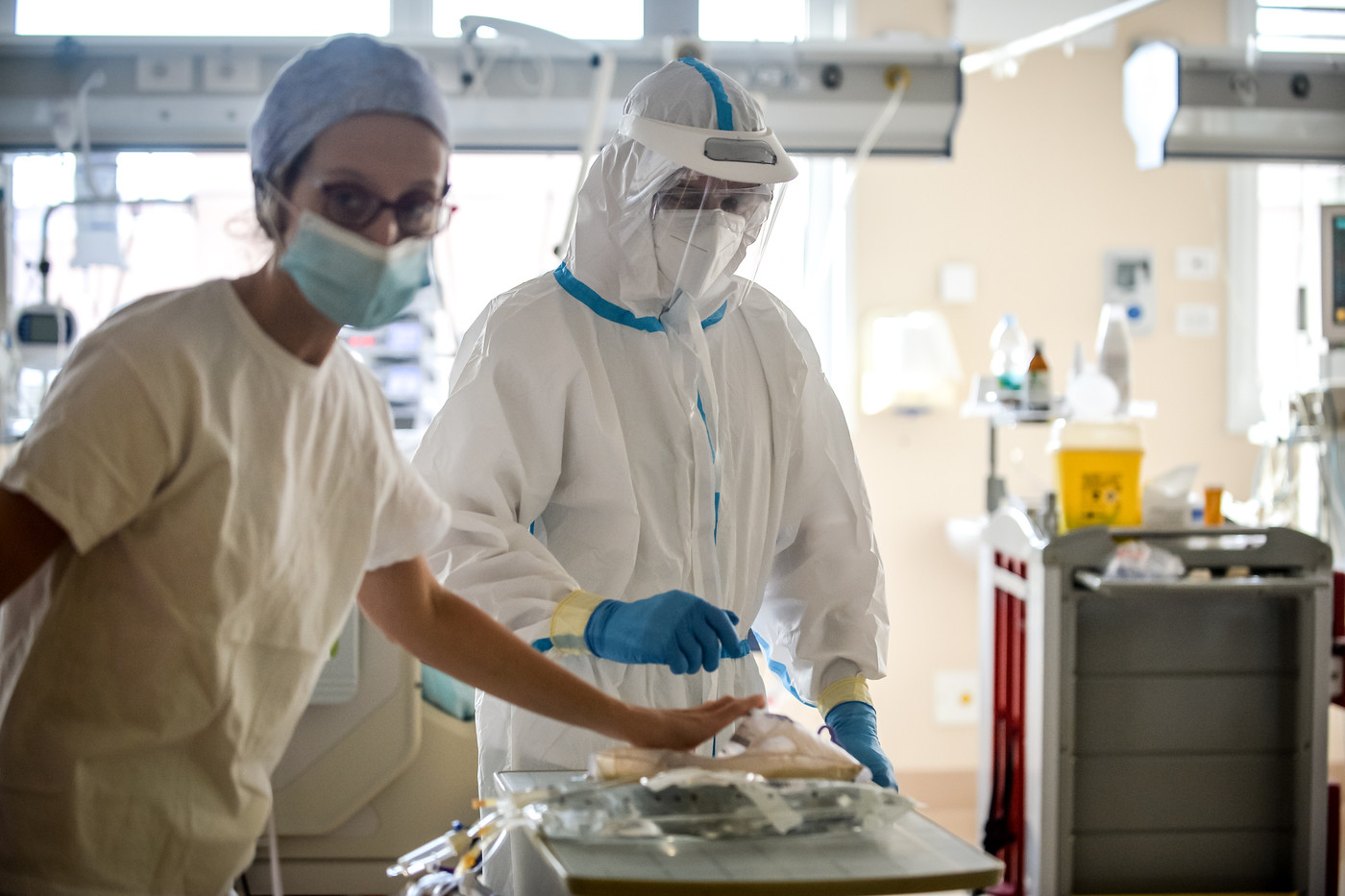 Coronavirus, Nursing Up: Ecatombe di infermieri contagiati, 7mila in un mese