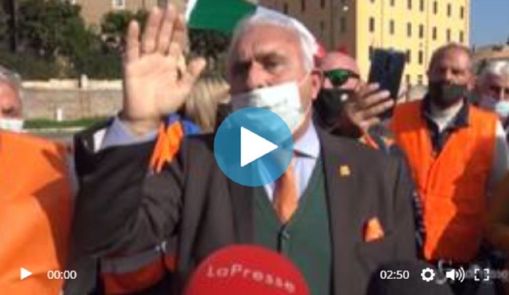 Gilet arancioni in piazza a Roma, Pappalardo: “Mandare via il Cts”