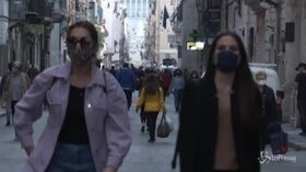 Covid, ogni italiano perderà 2500 euro l’anno