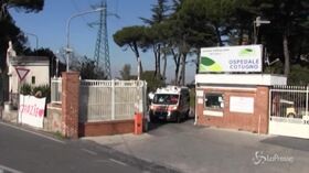 Covid, Napoli a due velocità: ospedali in affanno e Lungomare preso d’assalto