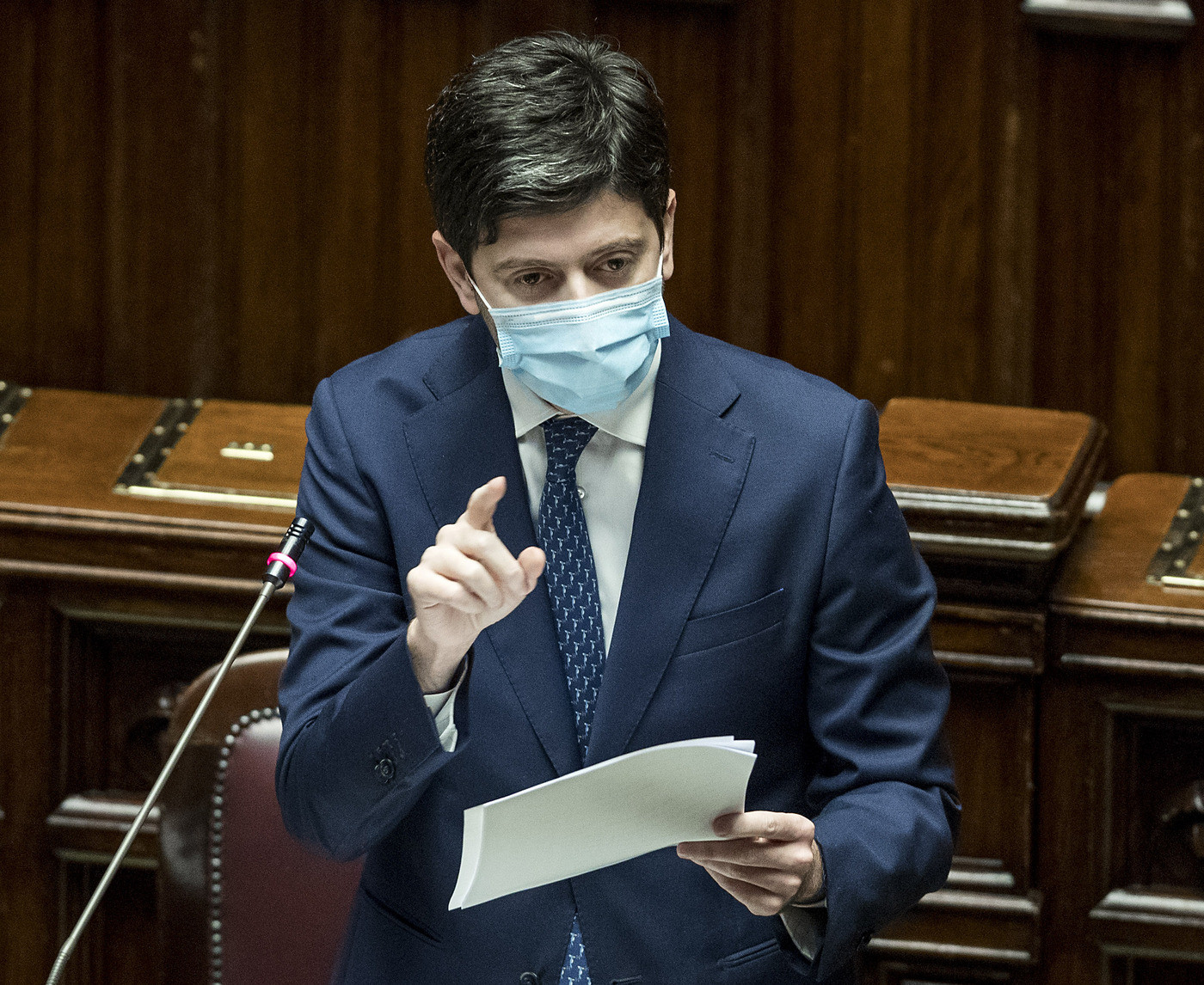 Altre 5 regioni in zona arancione. Oggi si decide su Campania