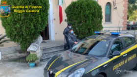Reggio Calabria, percepivano bonus spesa Covid senza averne diritto: 91 denunce