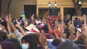 Thailandia, nuove proteste antigovernative a Bangkok