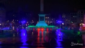 Londra, Trafalgar Square illuminata per la festa indiana di Diwali