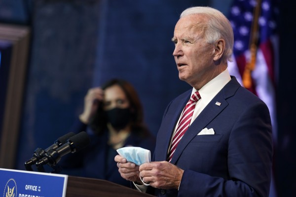 Usa, Joe Biden e Kamala Harris illustrano la loro agenda post-Covid