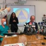 Zaia prova in diretta test Covid fai da te: “Ecco sono negativo”