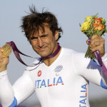 Zanardi, condizioni stabili: trasferito dal San Raffaele a Padova