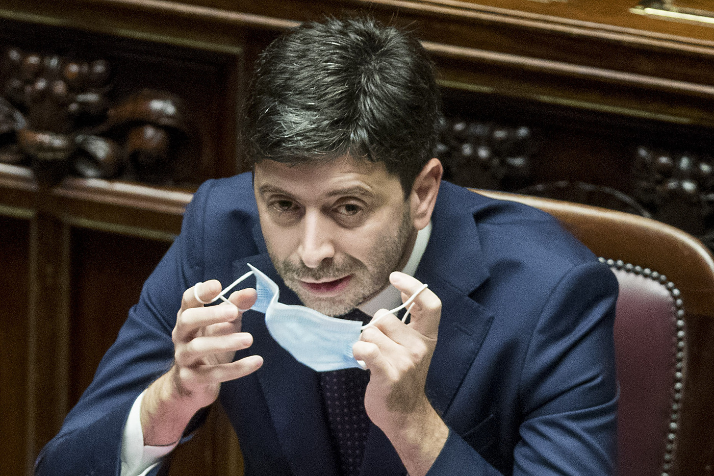 Speranza: “Segnali insufficienti, no liberi tutti” Speranza: “Segnali insufficienti, no liberi tutti”
