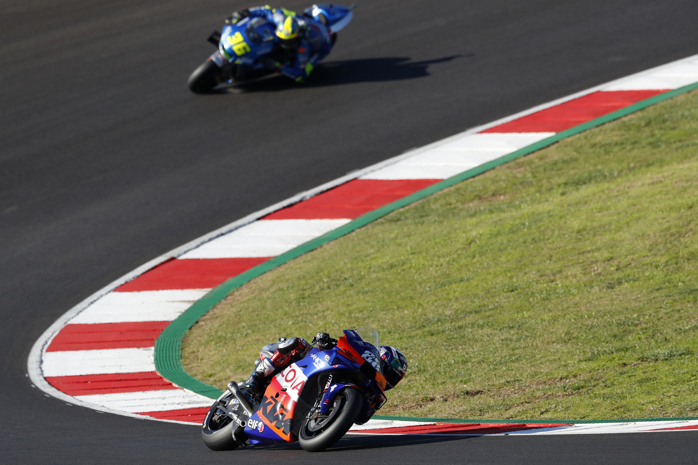 MotoGp, Portogallo: pole Oliveira davanti a Morbidelli e Miller