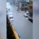 Crotone, violento nubifragio: strade come fiumi | VIDEO