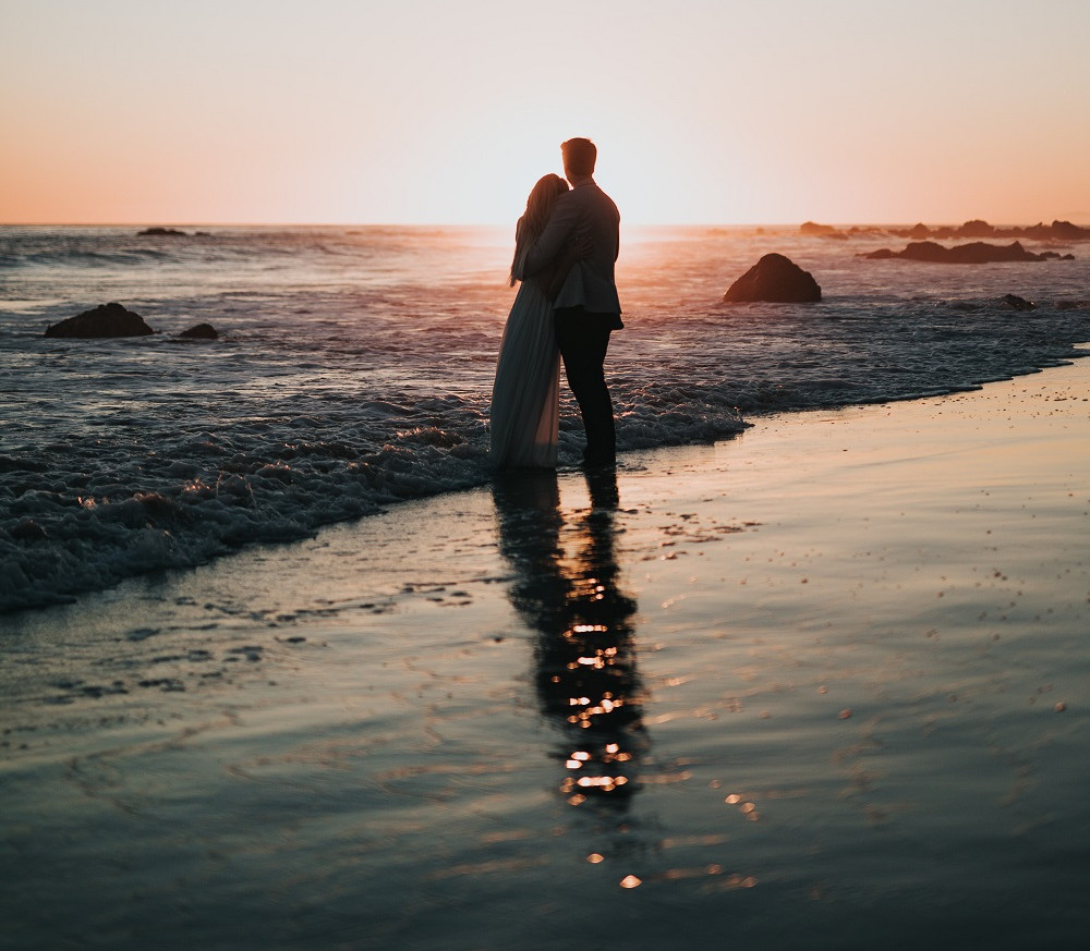 L’oroscopo di domenica 22 novembre: Pesci, l’amore va coltivato