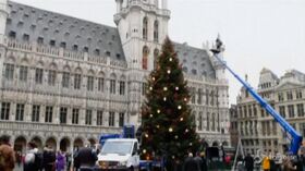 Bruxelles, si accende l’albero di Natale