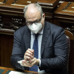 Manovra, Gualtieri: “Presto nuovi ristori”. L’Anci: “Risorse insufficienti”