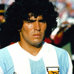 Addio a Maradona, aperta al pubblico la camera ardente