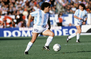 Maradona come un capo di Stato: l’ultimo miracolo è per la sua Argentina