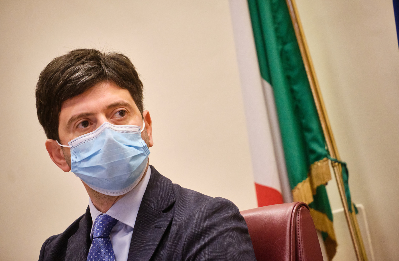 Speranza: “Piano vaccini il 2 dicembre in Parlamento. Sarà centralizzato” Speranza: “Piano vaccini il 2 dicembre in Parlamento. Sarà centralizzato”