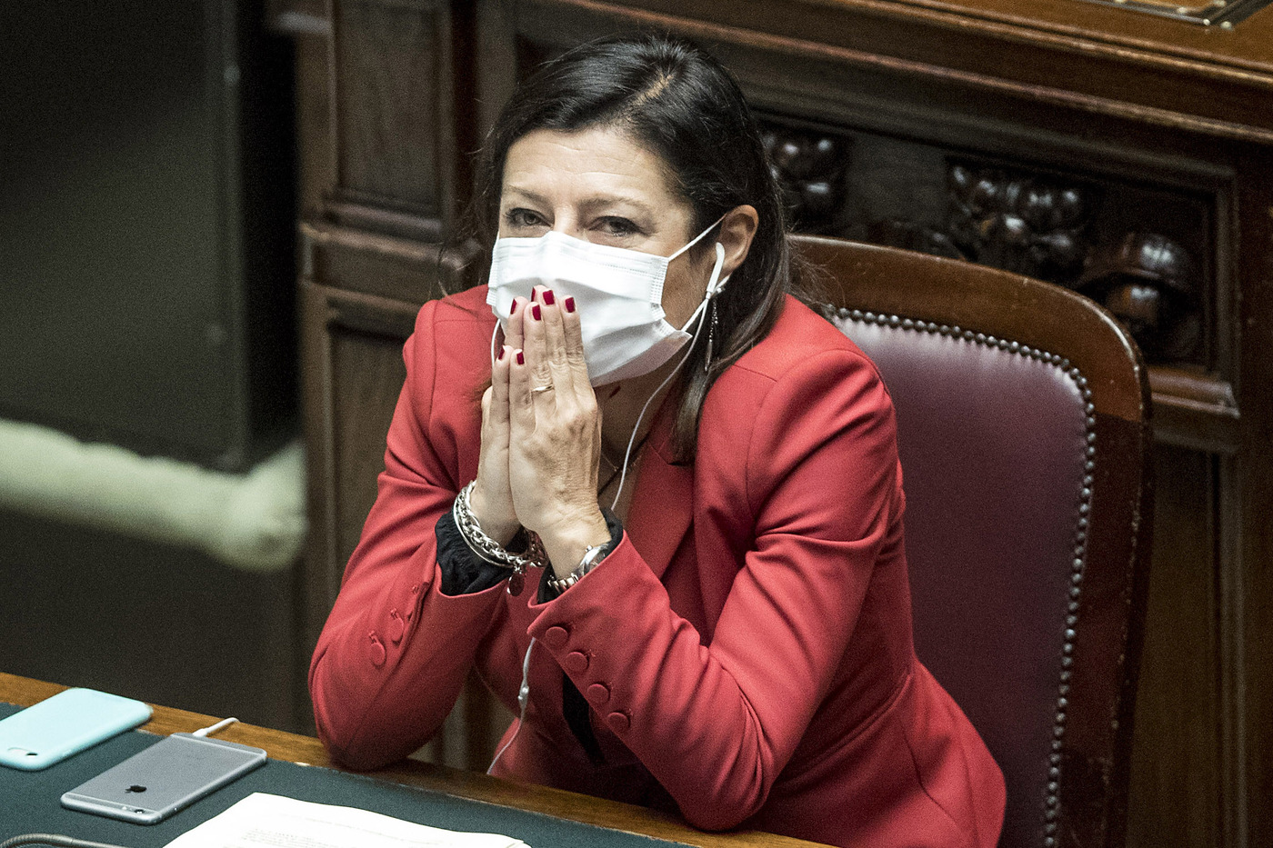 De Micheli: In classe anche sabato e domenica, non basta avere più bus