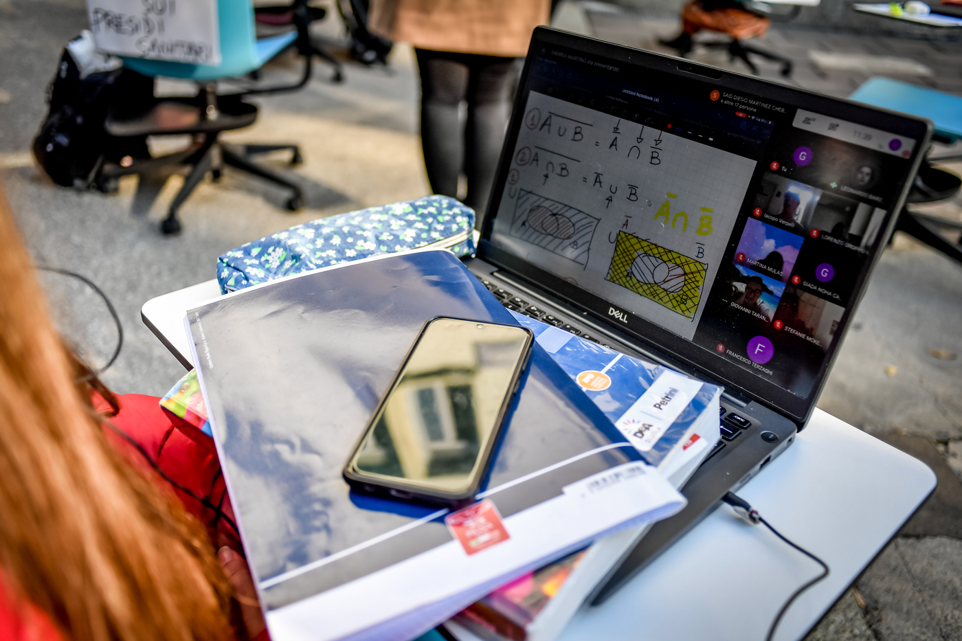 Scuola, presidi: Irrealistico ragazzi in classe la domenica