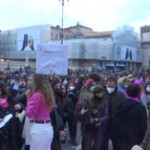 Violenza contro le donne, la ‘zona fucsia’ del movimento ‘Non una di meno’