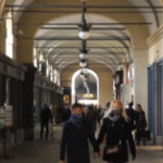 Torino, primo giorno di zona arancione: folla in centro