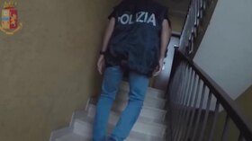 Palermo, falsi profili social per adescare minori: arrestata una coppia