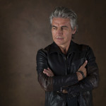 Ligabue festeggia 30 anni di carriera con il doppio album ’77+7′
